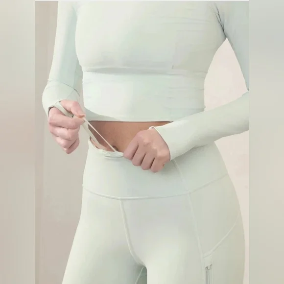 Athleta Rainier Tight - Picture 3 of 4